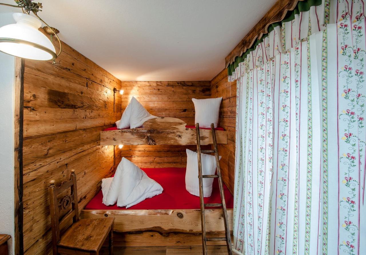 Alpenhostel "Das Besenhaus" Altenmarkt im Pongau Esterno foto