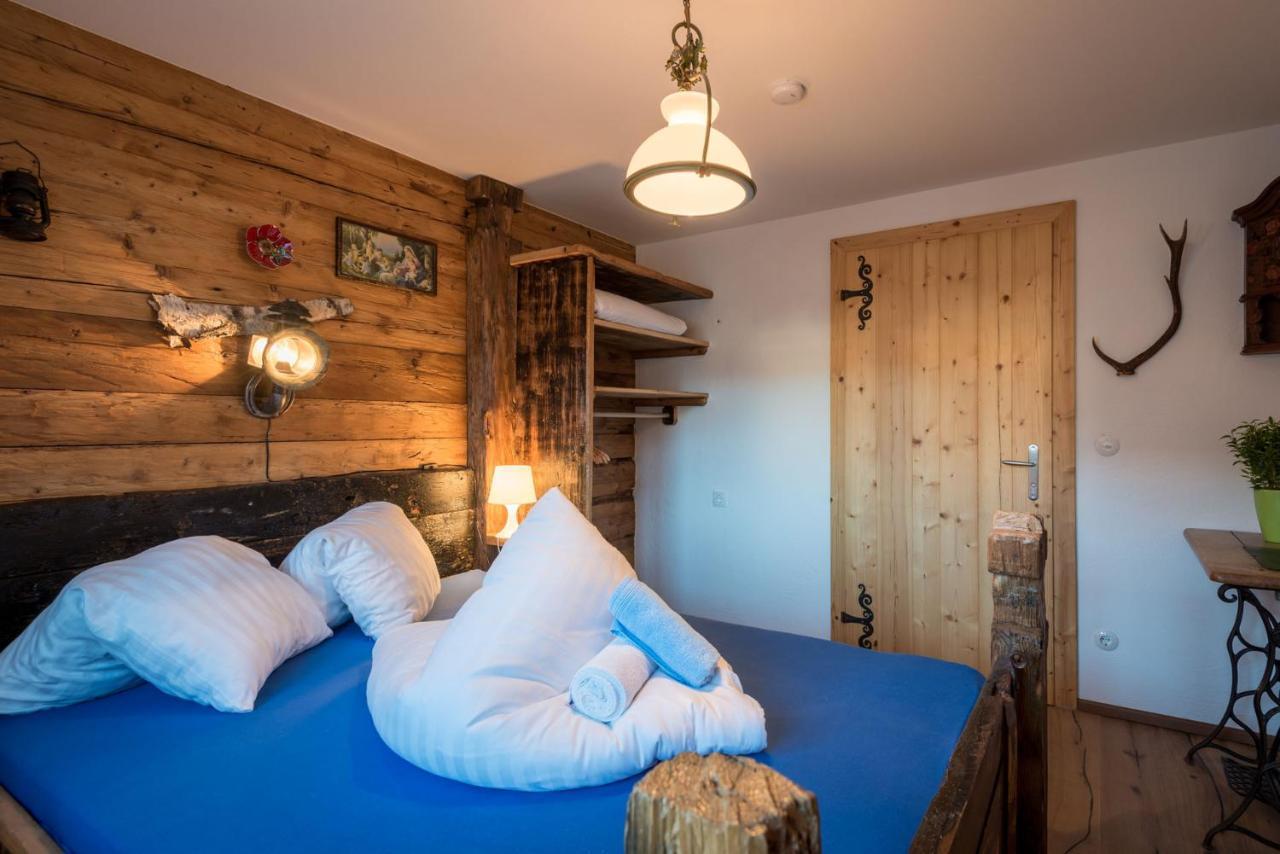 Alpenhostel "Das Besenhaus" Altenmarkt im Pongau Esterno foto