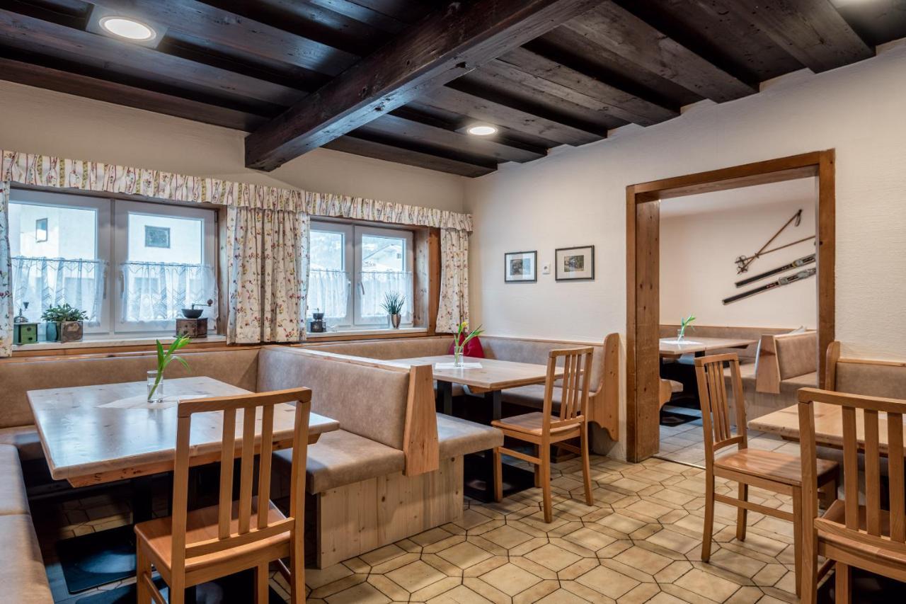 Alpenhostel "Das Besenhaus" Altenmarkt im Pongau Esterno foto